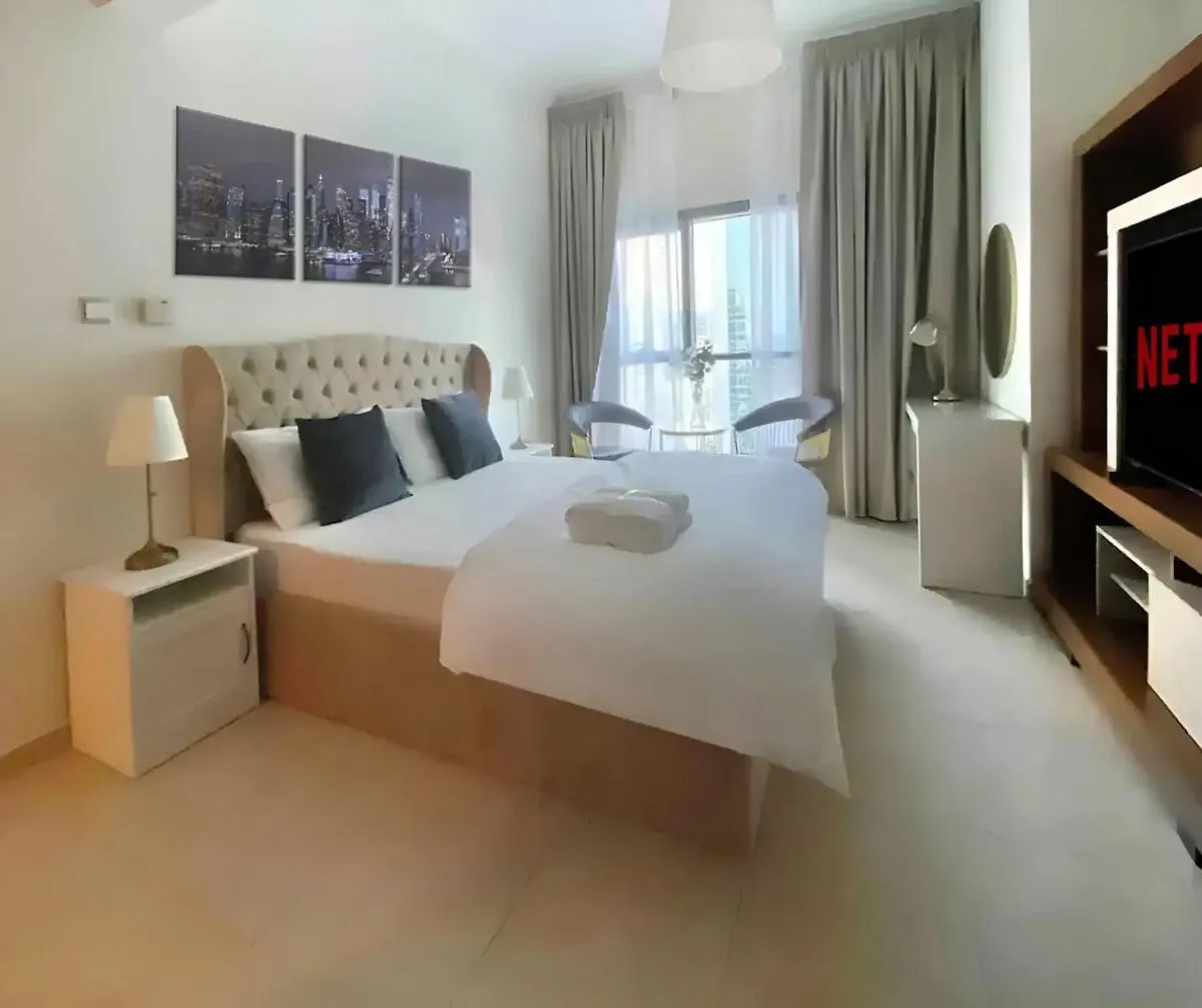 公寓 Studio Near Beach And Metro In Dubai Marina Z1003